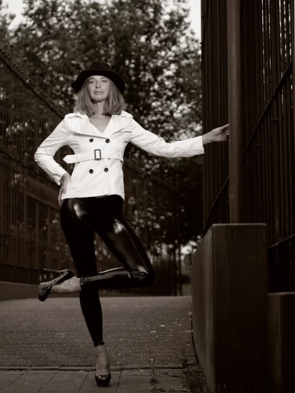 Foto van model in het Duinpark van Den Helder