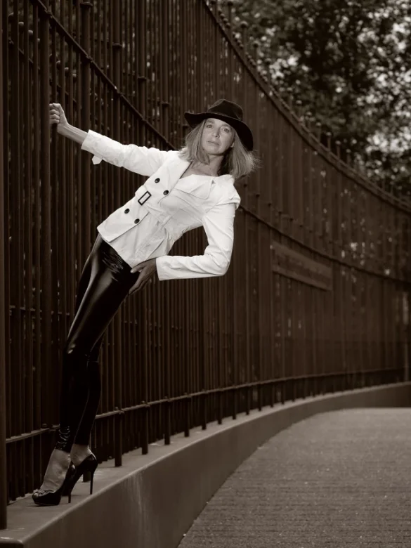 Foto van model in het Duinpark van Den Helder