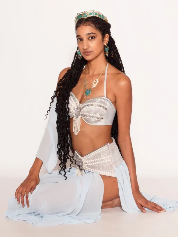 Foto van model in Jasmine outfit gemaakt door HugoFoto
