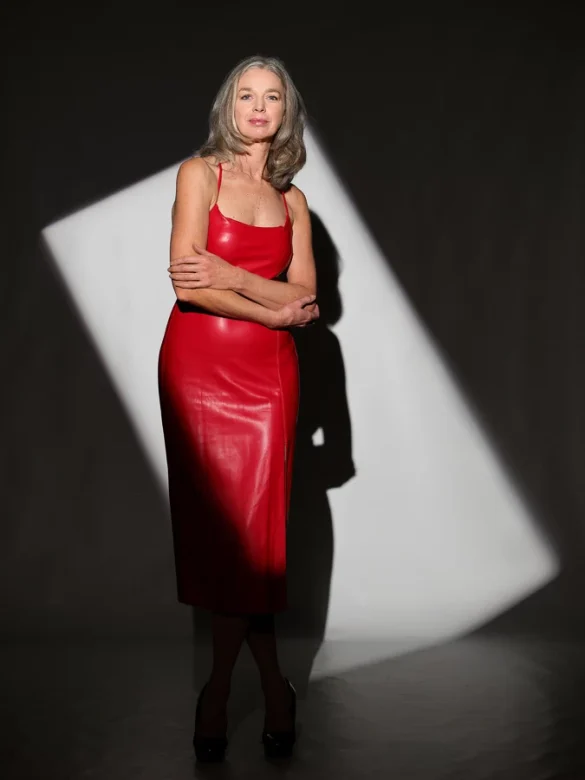 Foto van model door HugoFoto gemaakt in de studio in Den Helder