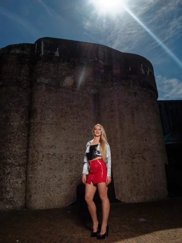 Foto van model bij Fort Kijkduin gemaakt door HugoFoto