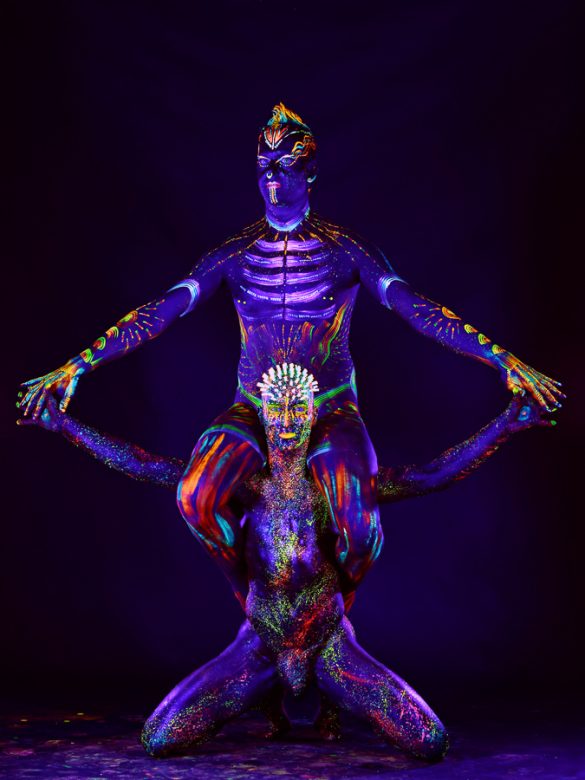 Foto van model in black light gemaakt door HugoFoto